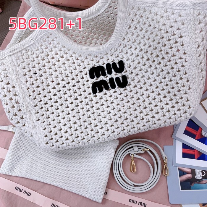 5BG281 Miu's new Isetan limited edition hollow woven tote bag