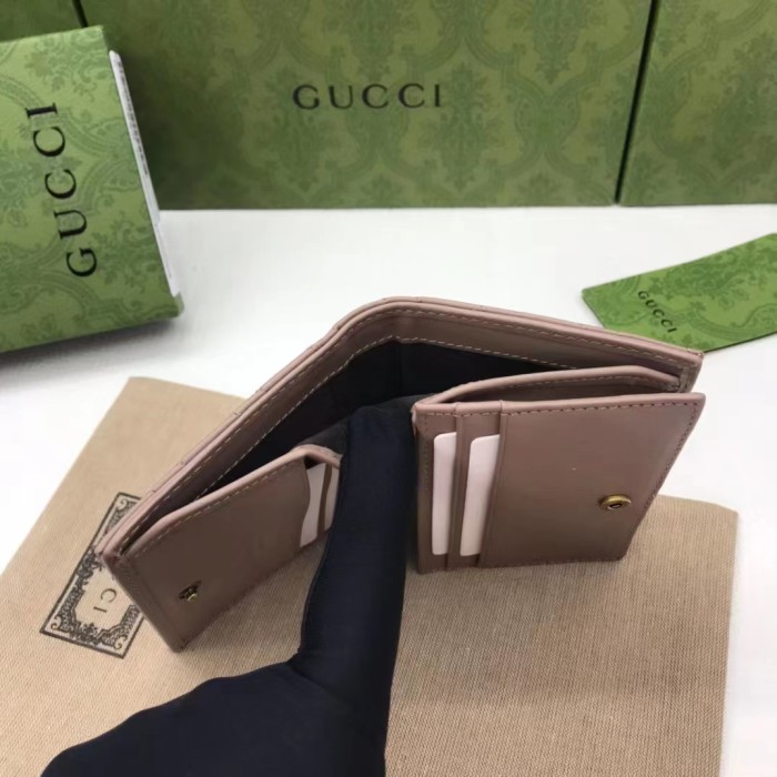 Gucci Unisex GG Marmont Matelassé Card Case Wallet Rose Beige Chevron Leather
