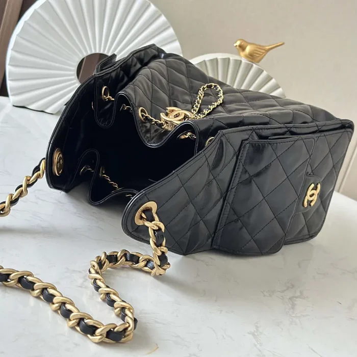 Chanel Women 25 Medium Handbag Grained Calfskin Gold Tone Metal AS5311