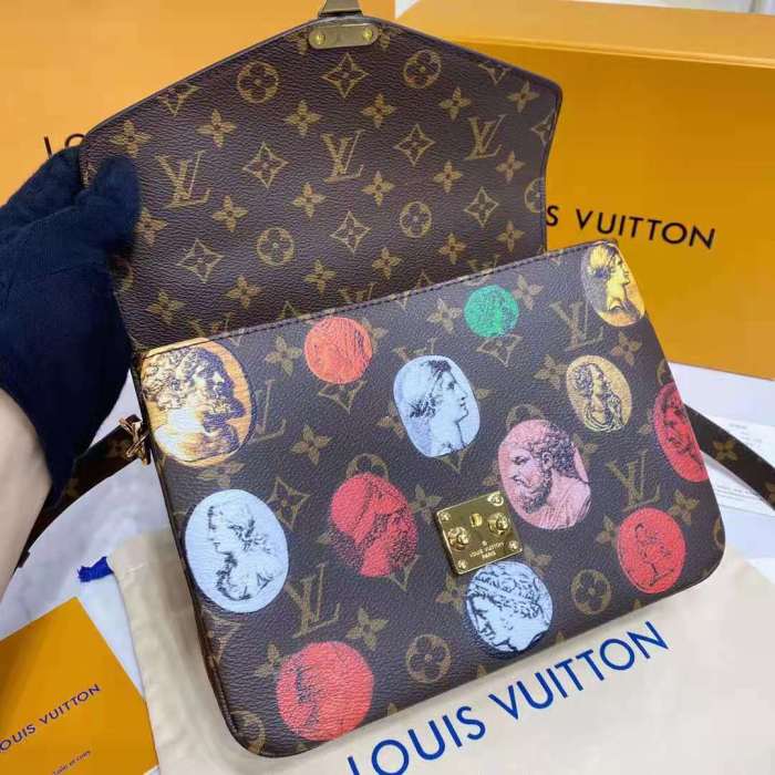 Louis Vuitton LV Unisex Pochette Metis Monogram Cameo Printed Canvas Cowhide Leather
