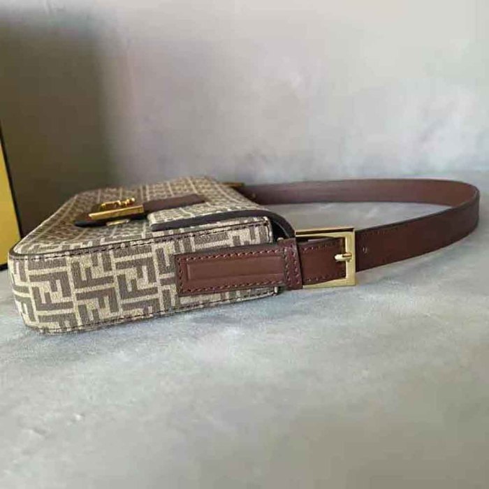 Fendi Women Baguette 1997 Beige Split Leather Bag