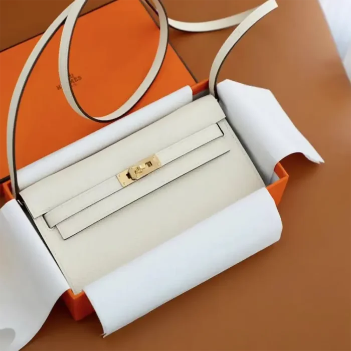 Hermes Women Kelly To Go in Epsom Leather-White/Gold