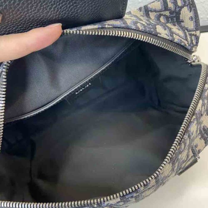 Dior Unisex CD Lingot 26 Bag Beige Black Dior Oblique Jacquard