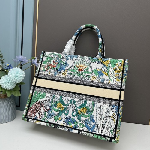 Dior Unisex CD Medium Dior Book Tote White Multicolor Étoile De Voyage Embroidery