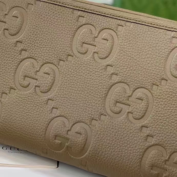 Gucci Unisex Jumbo GG Pouch Dark Green Jumbo GG Leather Zip Closure