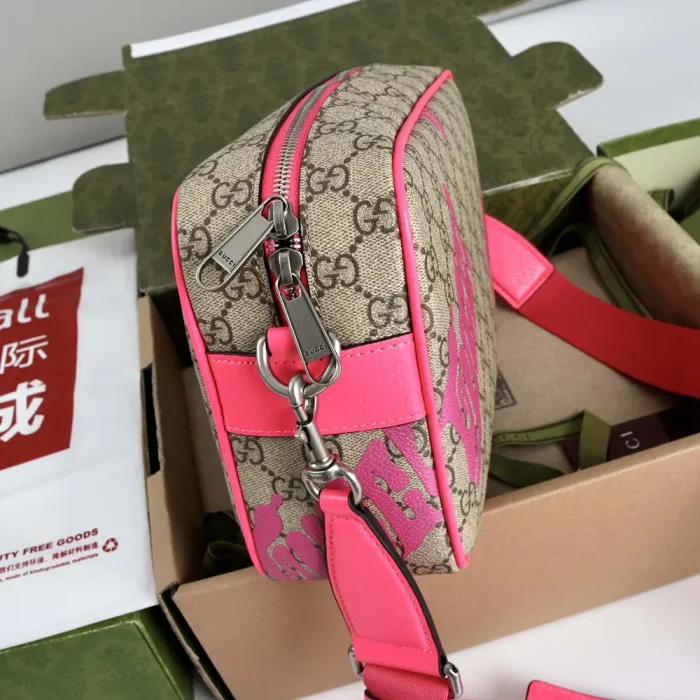 Gucci Unisex Medium Crossbody Bag with Print-Pink 839380