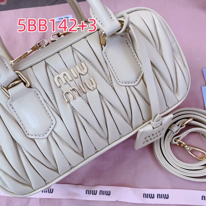 5BB142 MIU new bowling bag