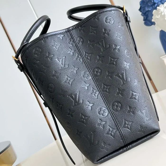 Louis Vuitton LV Women Babylone Tote MM in Cowhide-leather Trim-Black M47185