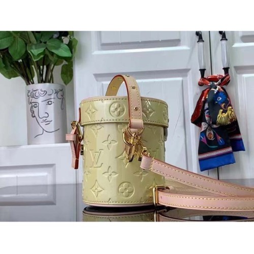 Louis Vuitton LV Women Astor Chic Yellow Monogram Vernis Embossed Cowhide Leather M24099