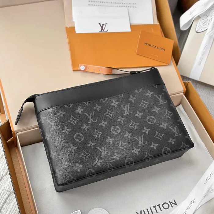 Louis Vuitton LV Unisex Pochette Voyage Monogram Eclipse M82543
