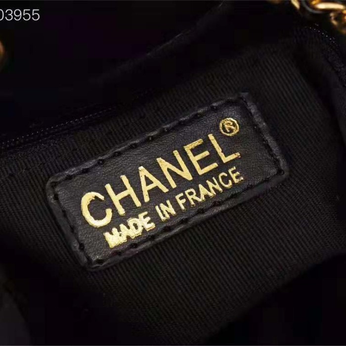 Chanel Women Drawstring Bag in Lambskin Leather-Black