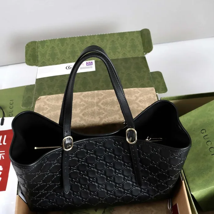 Gucci Women GG Emblem Large Tote Bag-Black 815213AAFDV1000