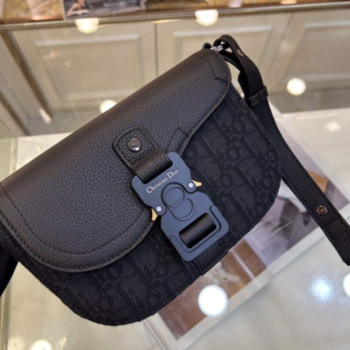 Dior Unisex CD Saddle Pouch Strap Black Dior Oblique Jacquard Grained Calfskin