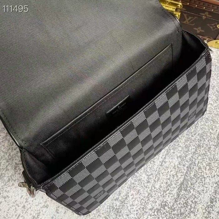 Louis Vuitton LV Unisex Studio Messenger Onyx Damier Infini Leather Cowhide Leather