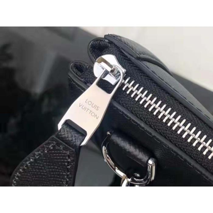 Louis Vuitton LV Unisex Vertical Tote Black Taiga Cowhide Leather Textile Lining