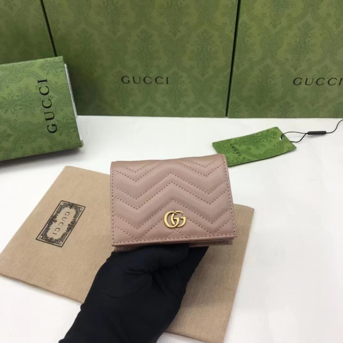 Gucci Unisex GG Marmont Matelassé Card Case Wallet Rose Beige Chevron Leather