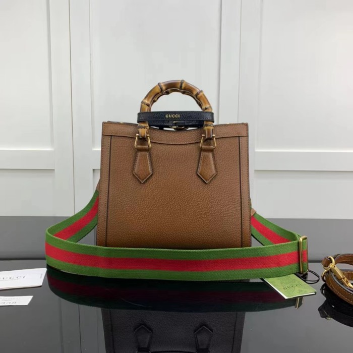 Gucci GG Women Diana Small Tote Bag Double G Brown Cuir Leather