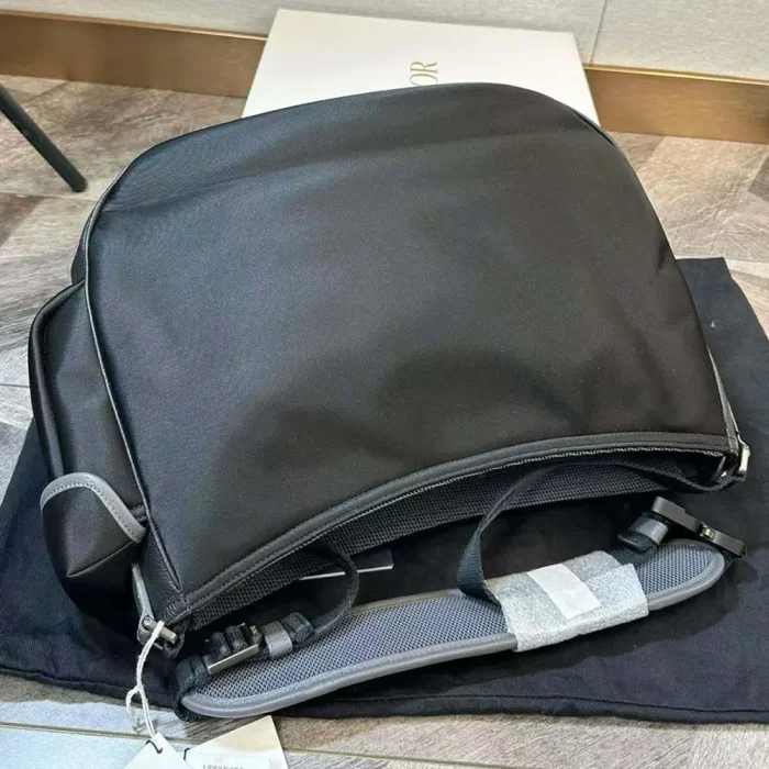 Dior Men Sacai DIOR sacai Saddle Soft Shoulder Bag Logo Buckle