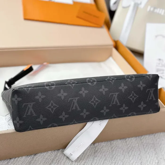 Louis Vuitton LV Unisex Pochette Voyage Monogram Eclipse M82543