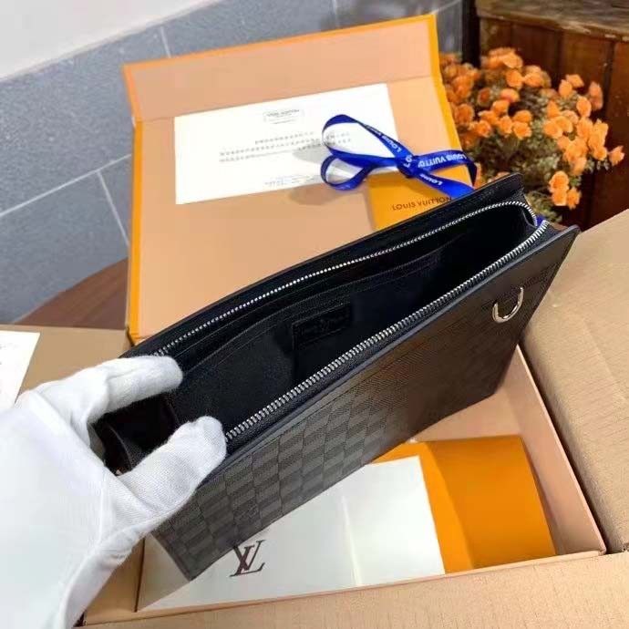 Louis Vuitton LV Unisex Discovery Pochette Clutch Damier Infini Cowhide Leather
