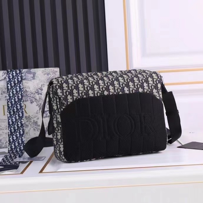 Dior Unisex CD Dior Explorer Bag Beige Black Dior Oblique Jacquard