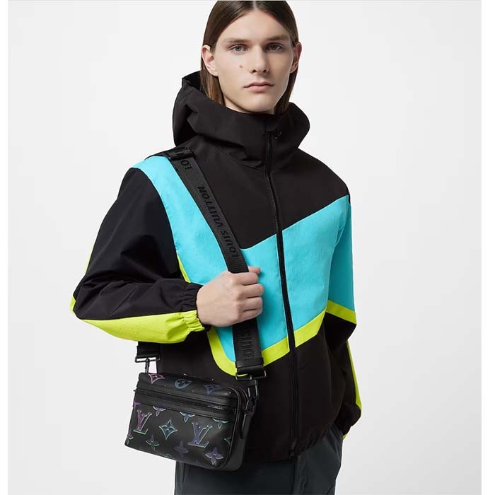 Louis Vuitton LV Unisex Comet Messenger PM Black Borealis Calf Cowhide Leather