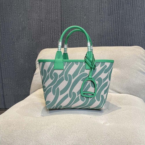 Hermes Unisex Steeple 25 Ecru Tote Bag-Green H084533CKAA