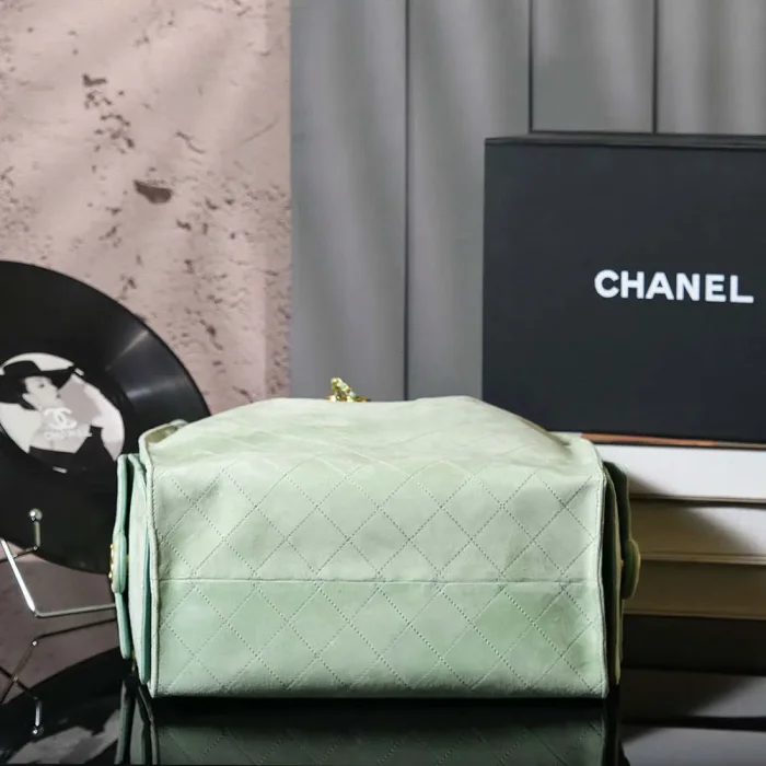 Chanel Women 25 Small Handbag Grained Calfskin Gold Tone Metal-Light Green