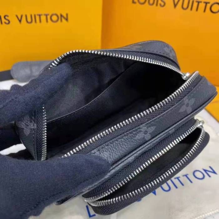 Louis Vuitton LV Men Outdoor Pouch Taigarama Noir Black Coated Canvas Cowhide Leather