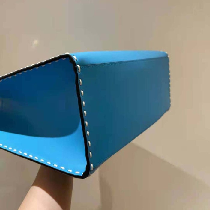 Fendi Women Sunshine Medium Leather Shopper-Blue