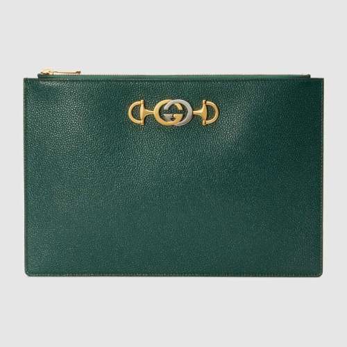 Gucci GG Women Gucci Zumi Grainy Leather Pouch