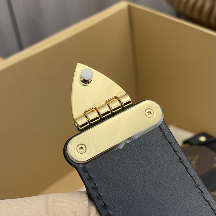 Louis Vuitton LV Unisex Petite Malle V. Monogram Coated Canvas S-Lock