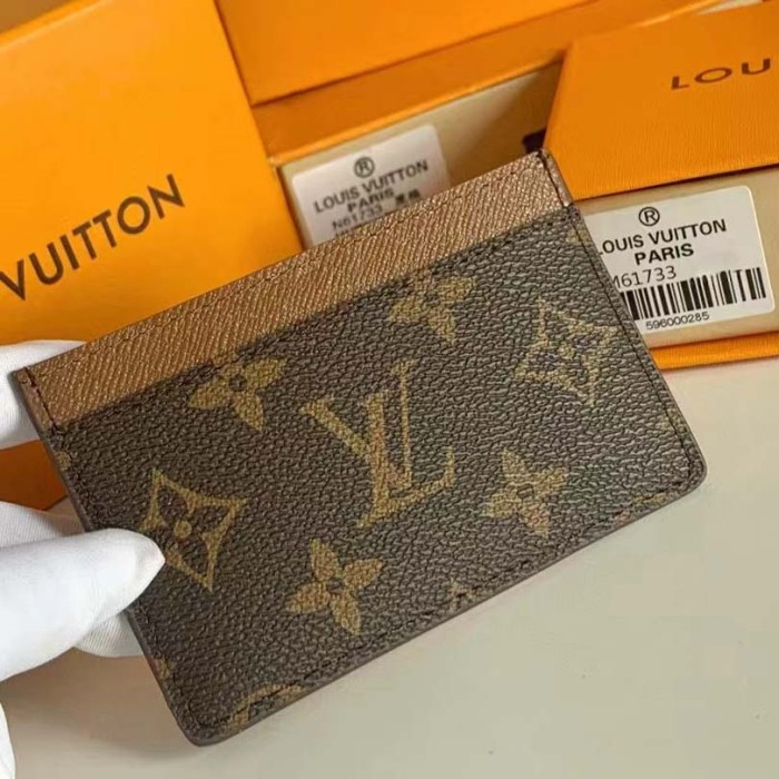 Louis Vuitton LV Unisex Card Holder Wallet Brown Monogram Coated Canvas