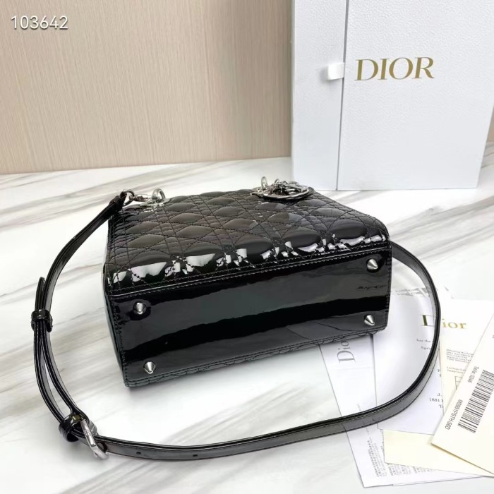 Dior Women CD Medium Lady Dior Bag Black Patent Cannage Calfskin
