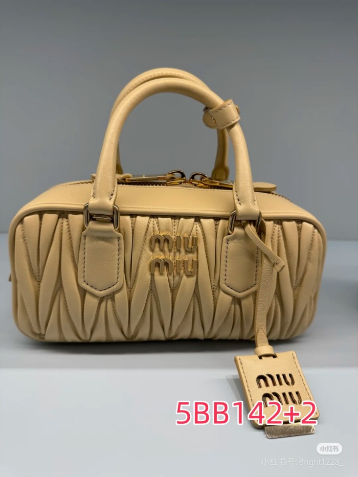 5BB142 MIU new bowling bag