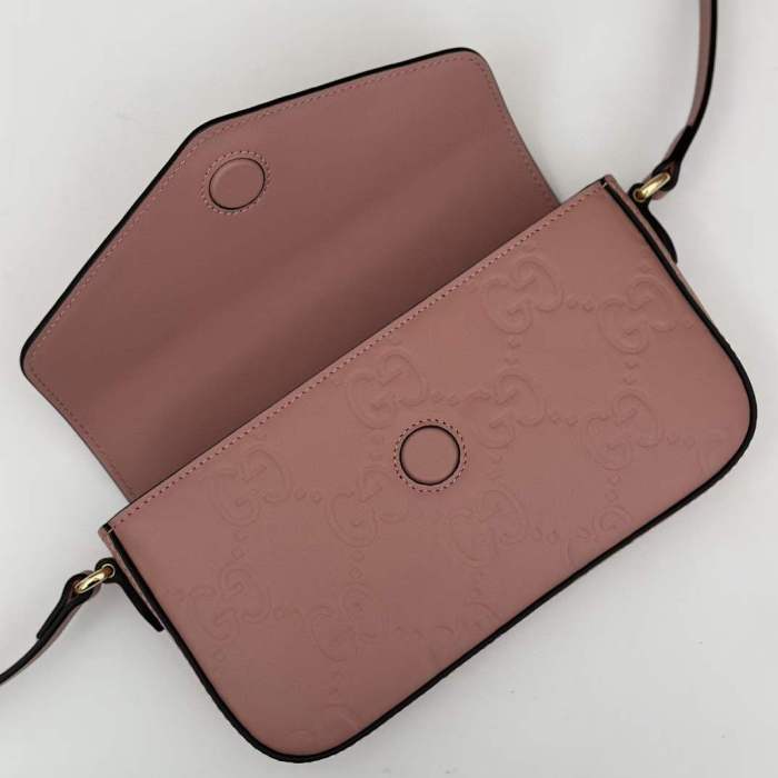 Gucci Women GG Super Mini Shoulder Bag Rose Beige GG Leather Magnetic Closure