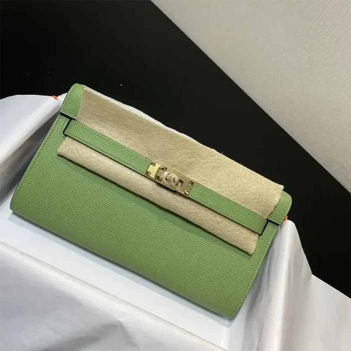 Hermes Women Kelly To Go in Epsom Leather-Green/Gold