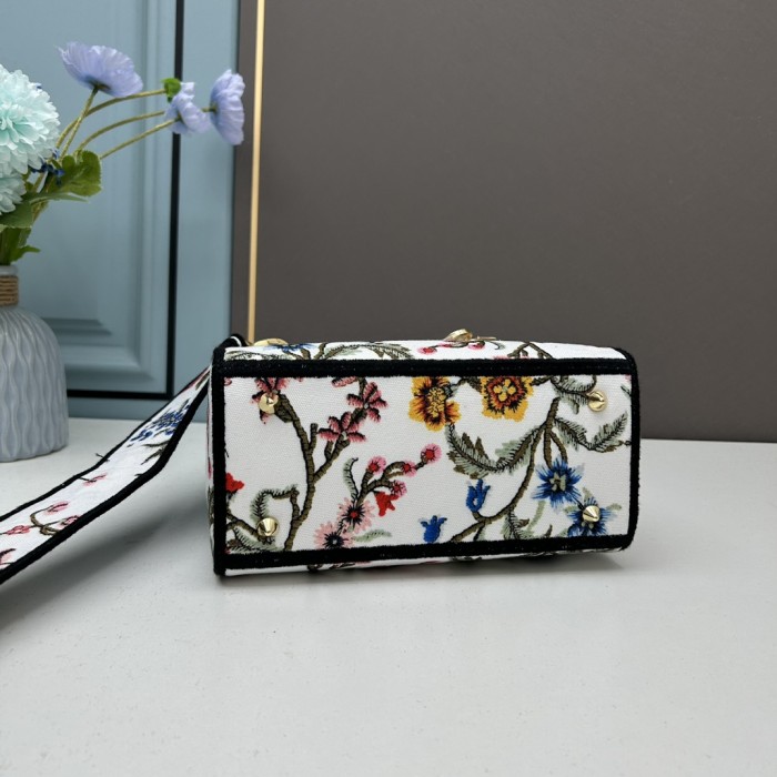 Dior Women CD Medium Lady D-Lite Bag White Multicolor Dior Petites Fleurs Embroidery