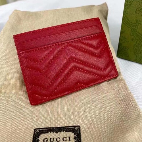 Gucci Unisex GG Marmont Matelassé Card Case Red Chevron Leather Double G