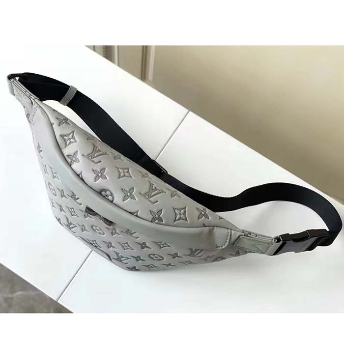 Louis Vuitton LV Unisex Discovery Bumbag Anthracite Gray Monogram Shadow Calf Leather