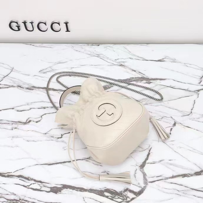 Gucci Women GG Blondie Mini Bucket Bag White Leather Round Interlocking G