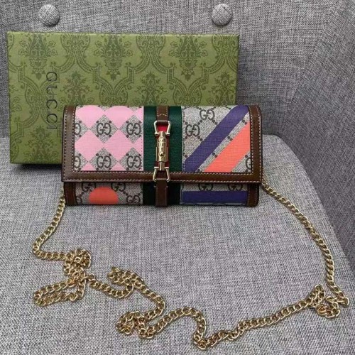 Gucci Women GG Jackie 1961 Chain Wallet Beige Ebony GG Supreme Canvas