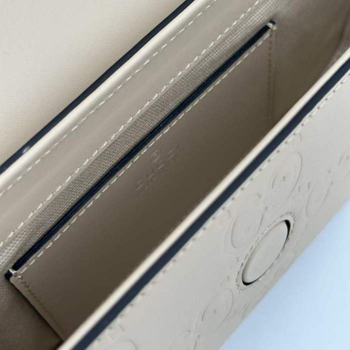 Gucci Women GG Super Mini Shoulder Bag Light Beige GG Leather Magnetic Closure