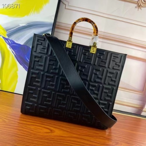 Fendi Women FF Sunshine Medium Black Leather Shopper