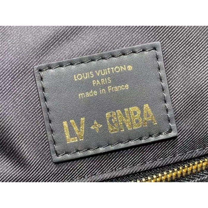 Louis Vuitton LV Unisex Christopher MM Backpack Blue Embossed Taurillon Leather