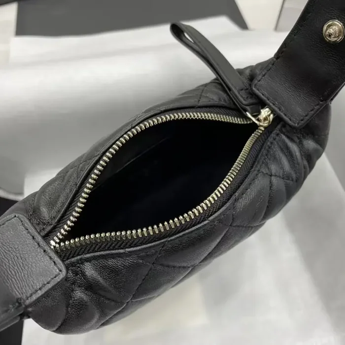 Chanel Women CC Small Flap Hobo Bag Grained Calfskin Gold Tone Metal Black