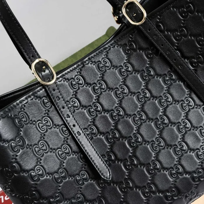 Gucci Women GG Emblem Large Tote Bag-Black 815213AAFDV1000
