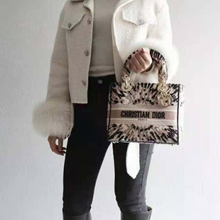 Dior Women Saddle Pouch Blue Dior Oblique Jacquard 'D' Stirrup