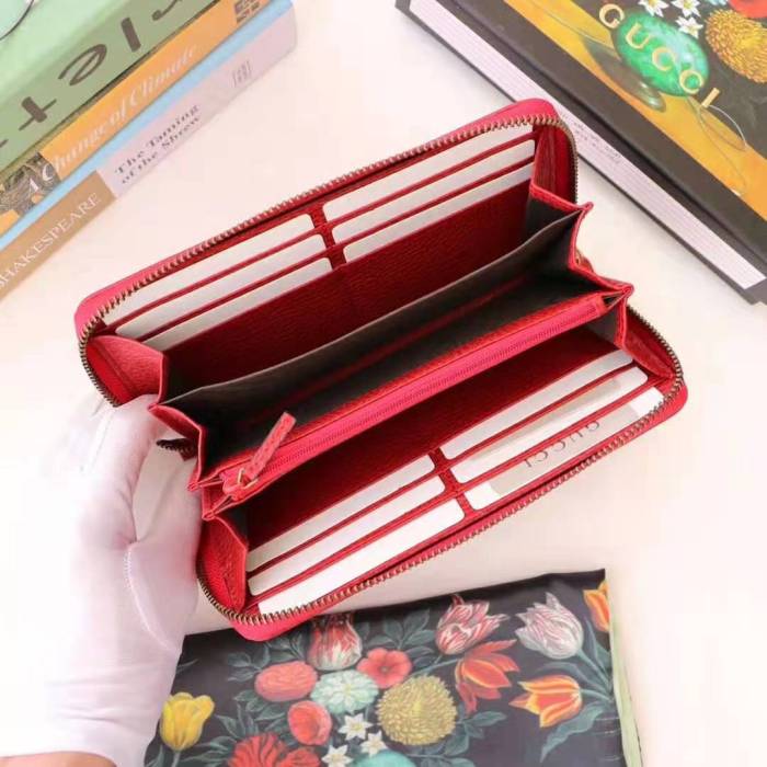 Gucci GG Unisex Leather Zip Around Wallet in Hibiscus Red Leather