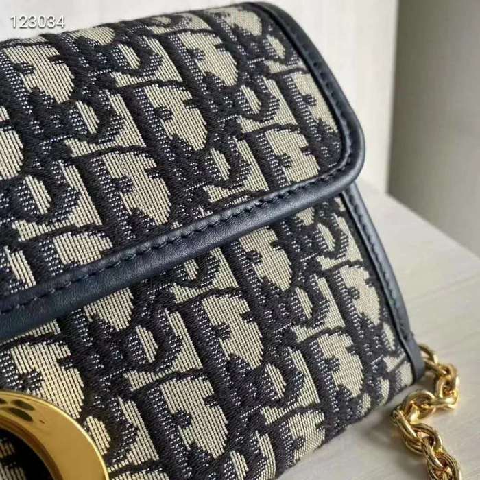 Dior Women 30 Montaigne Pouch Blue Dior Oblique Jacquard 'CD' Clasp